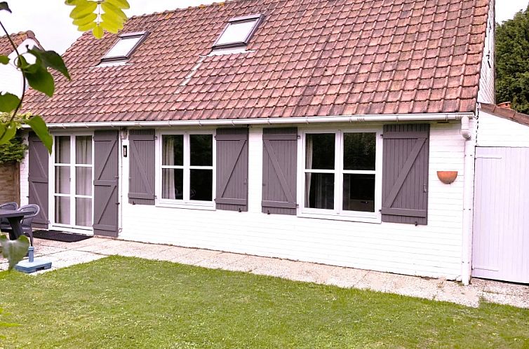 Ferienhaus Duinhoek 70 mit charmanter Fassade in De Panne an der belgischen Kueste.