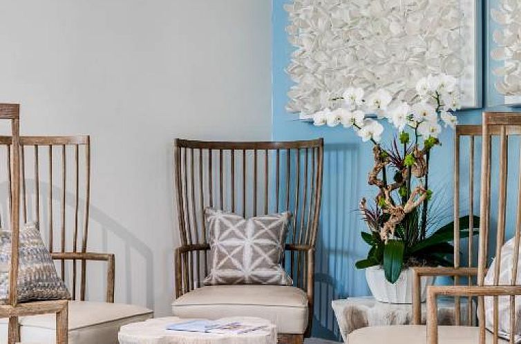 Delray Sands Resort