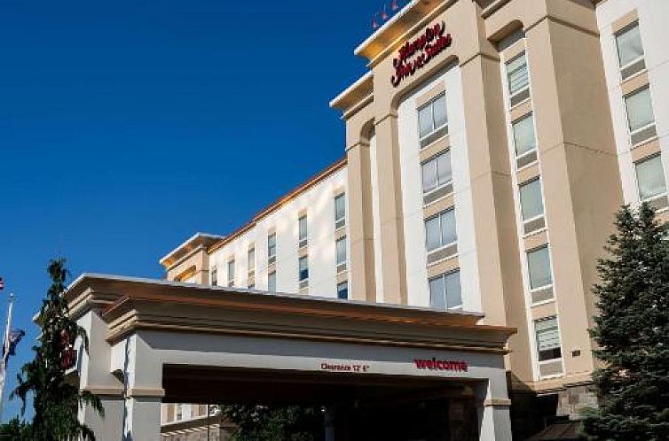 Hampton Inn & Suites Staten Island