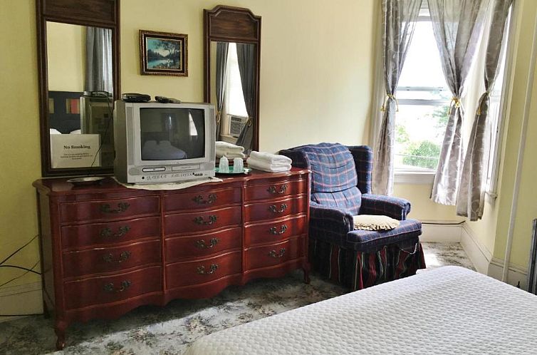 Harbor House Bed and Breakfast