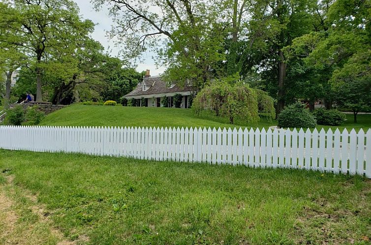 Harbor House Bed and Breakfast