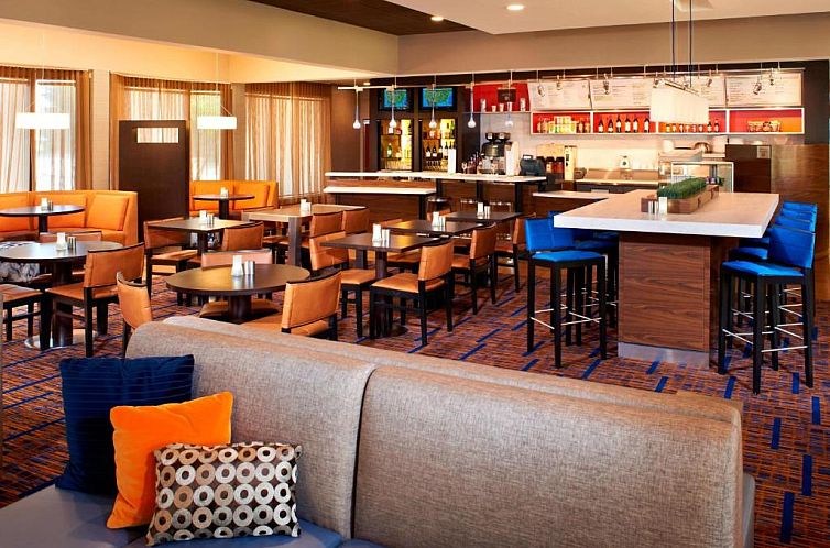 Courtyard by Marriott Rockford