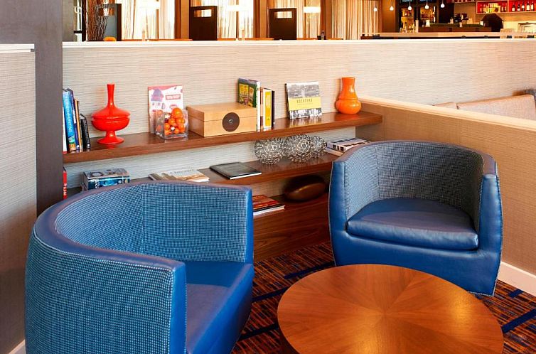 Courtyard by Marriott Rockford