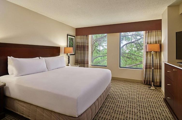 DoubleTree by Hilton Houston Intercontinental Airport