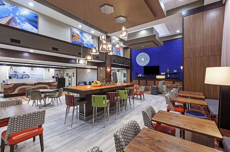 Hampton Inn & Suites Houston-Bush Intercontinental Airport