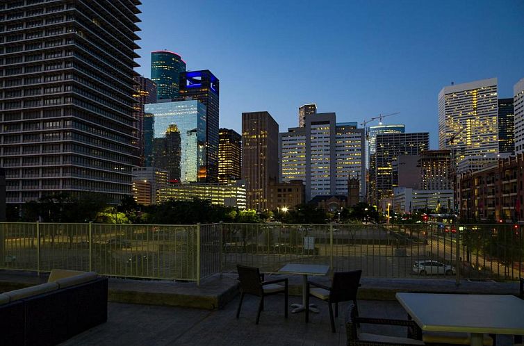 Holiday Inn Houston Downtown, an IHG Hotel