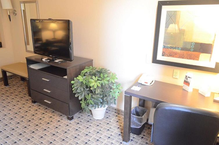 Holiday Inn Express Hotel & Suites Houston Energy Corridor -