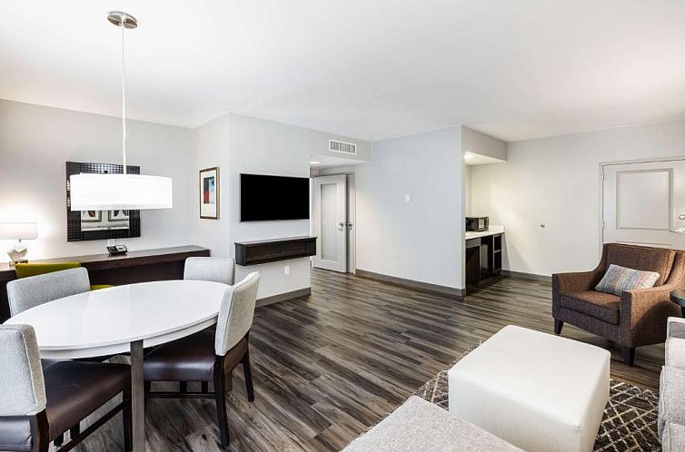 Embassy Suites by Hilton Houston-Energy Corridor