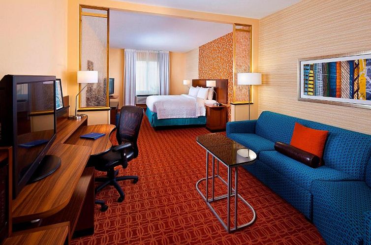 Fairfield Inn & Suites Houston Hobby Airport
