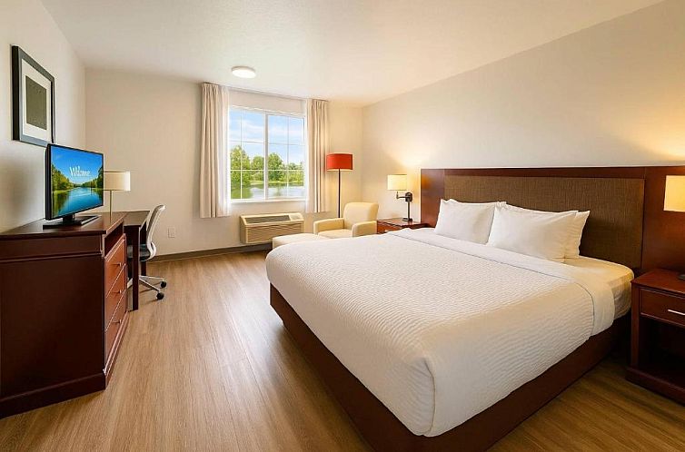 Le Ritz Hotel & Suites