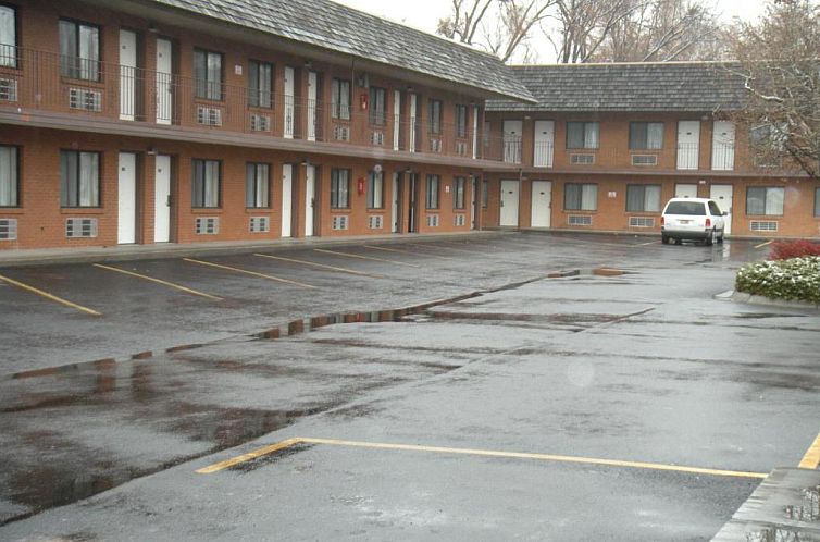 Motel West