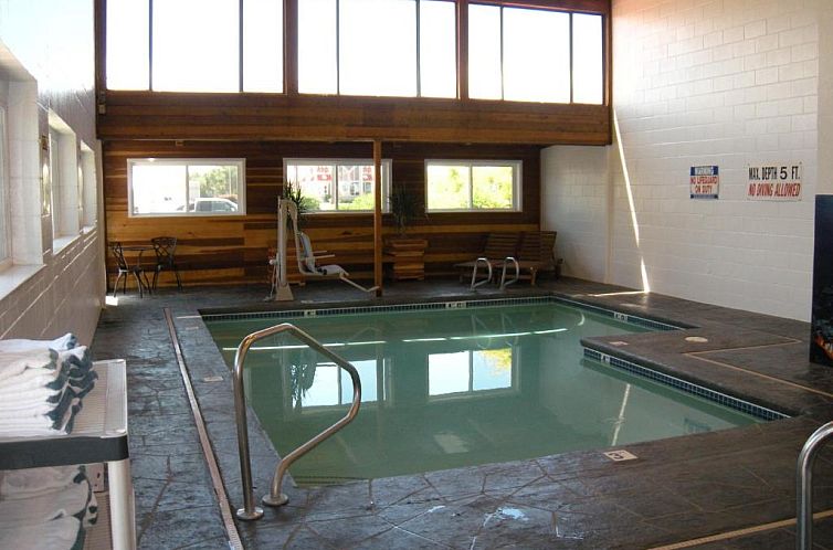 Motel West