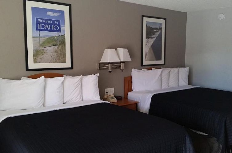 Motel West