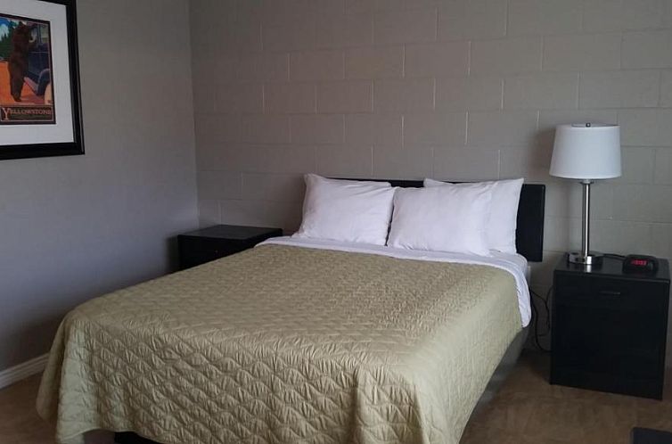 Motel West
