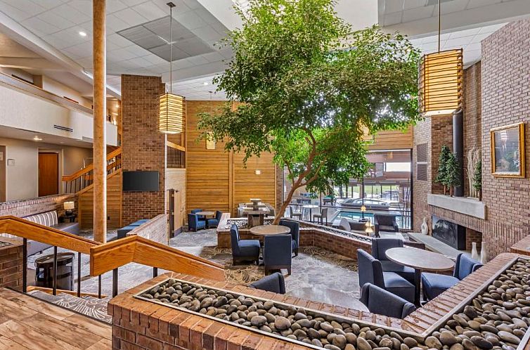 Best Western Landmark Inn