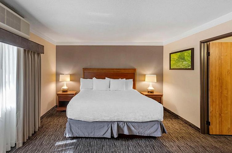 Best Western Landmark Inn