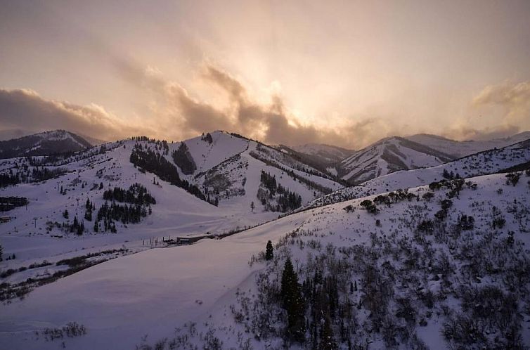 Waldorf Astoria Park City