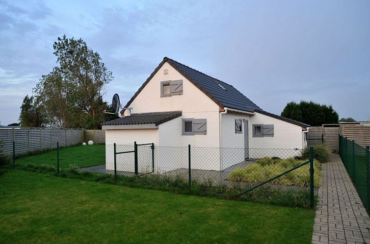 Vissershuisje59 in Wenduine, charming cottage with spacious garden on the Belgian coast.