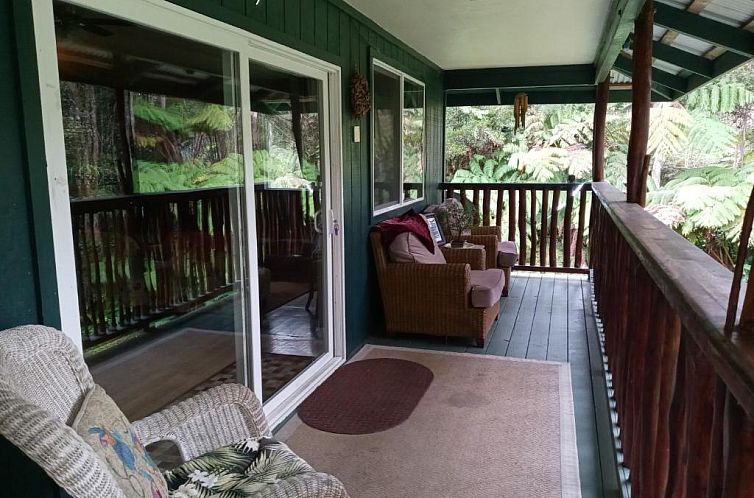 Aloha Crater Lodge and Lava Tube Tours