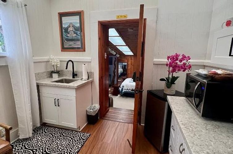 Aloha Junction Bed & Breakfast