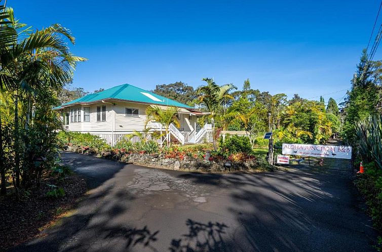 Aloha Junction Bed & Breakfast