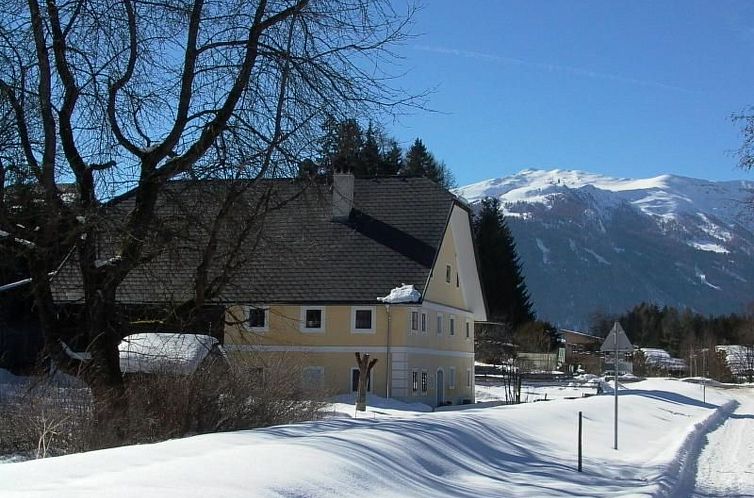 Appartement Erdgeschosswohnung in 320 Jahre altem Haus