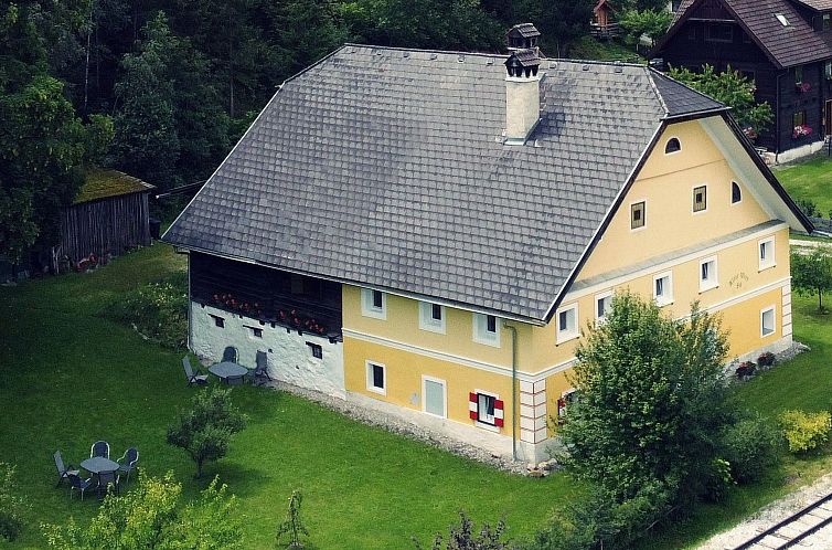 Appartement Erdgeschosswohnung in 320 Jahre altem Haus