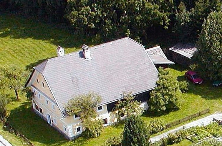 Appartement Erdgeschosswohnung in 320 Jahre altem Haus