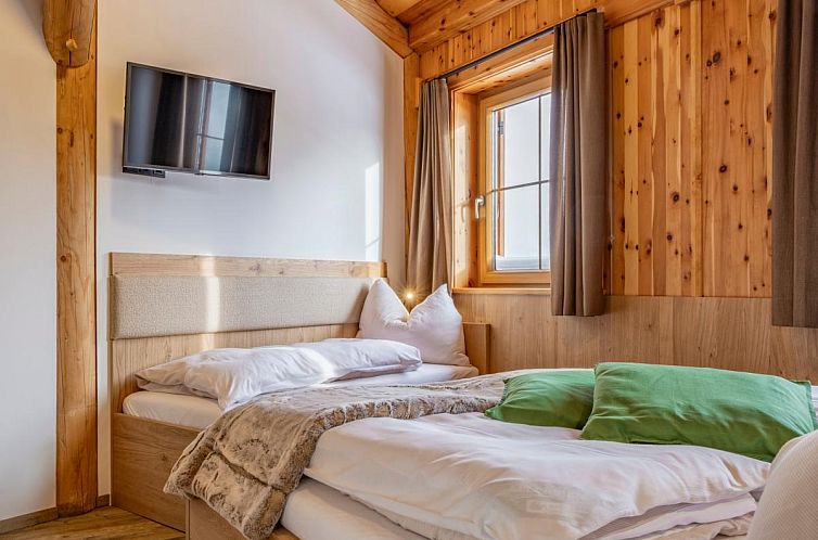 Deluxe Zirberl Top 5