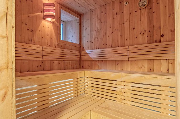 Deluxe Zirberl Top 5