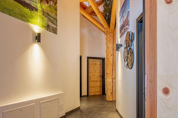 Deluxe Zirberl Top 5