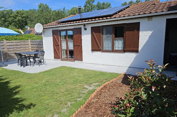 Vakantiehuis Duinendaele 263 in De Panne met zonnig terras en groene tuin aan de Belgische kust.
