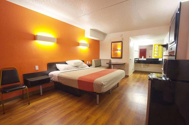 Motel 6-Piscataway, NJ