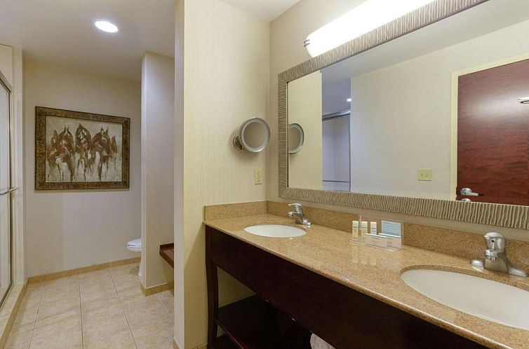 Hampton Inn & Suites Wellington