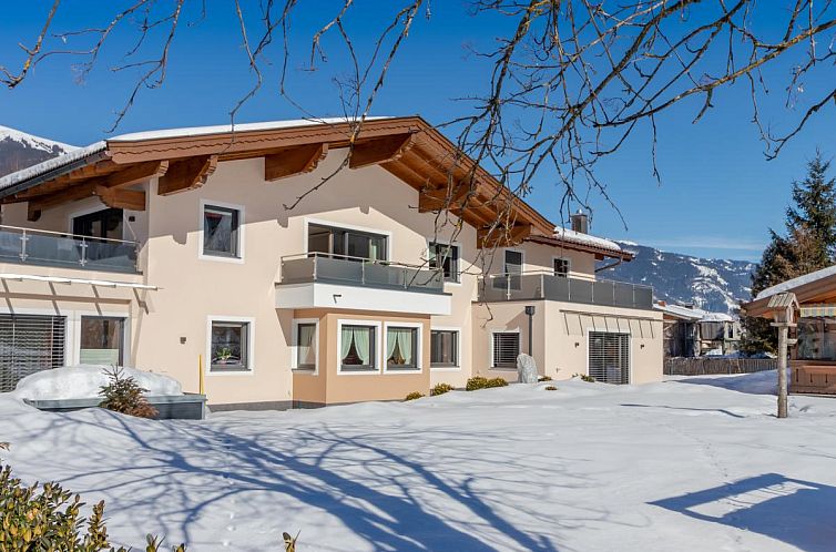 Winterse charme van Mamalisl vakantiehuis in Mittersill, Salzburg, Oostenrijk.