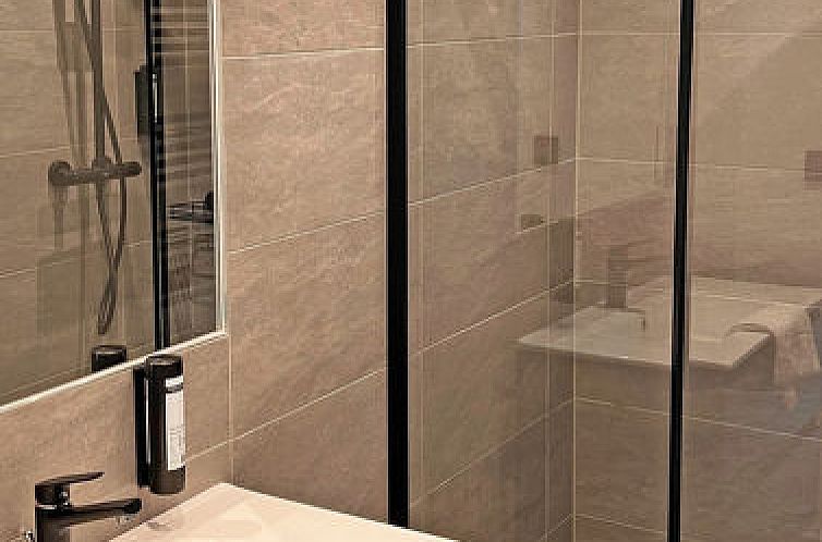 Appartement Suite bis zu 4 P. & Wellnessbereich