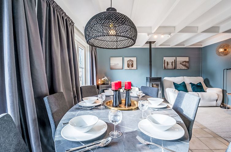 Vakantiehuis Beluga with parking and shared pool