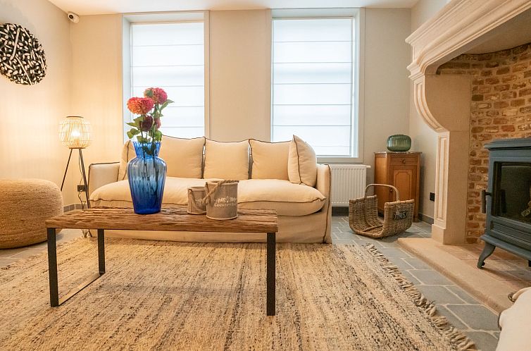 Vakantiehuis Huyze Ter Bercken with swimming pond