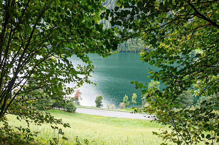 Bergblick am Afritzer See