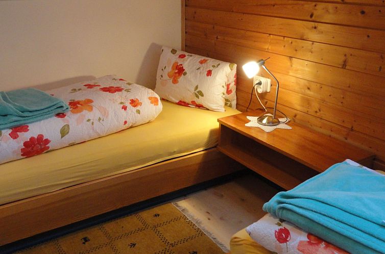 Appartement Kleine Wohnung in Seeboden mit Großem Garten