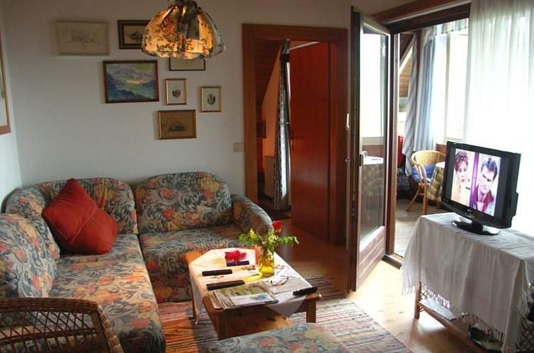Guest house 11411510 - Apartment Karnten - Appartement Nette Wohnung in Seeboden mit Großem Garten