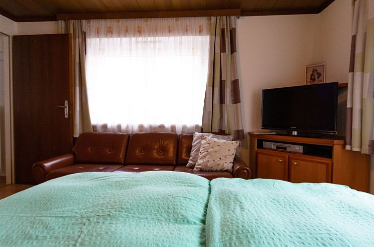 Appartement Geräumige Ferienwohnung mit zwei Schlafzimmern