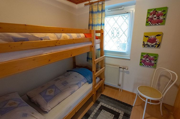 Appartement Geräumige Ferienwohnung mit zwei Schlafzimmern