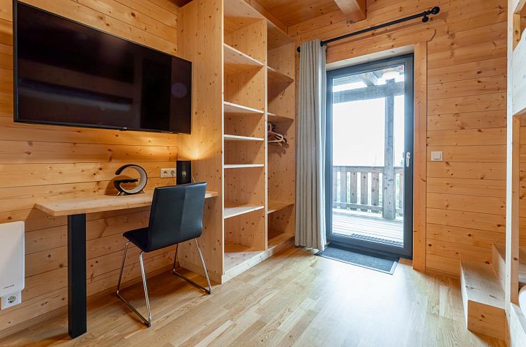 Alpina Lodge