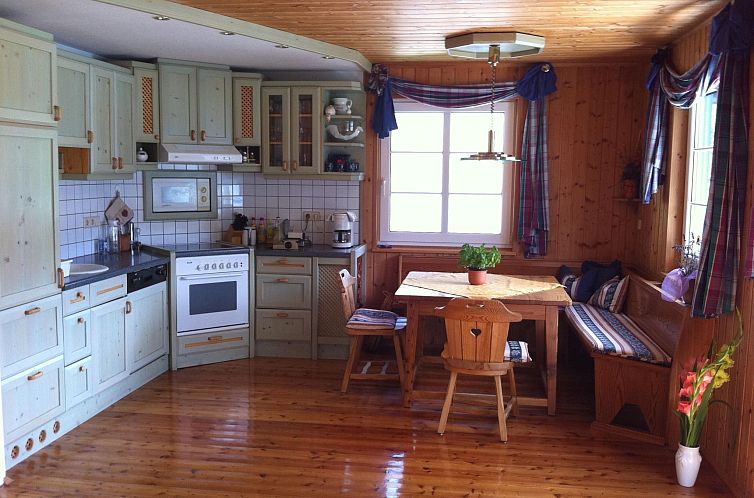 Vakantiehuis am Ossiacher See mit Garten