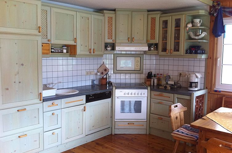 Vakantiehuis am Ossiacher See mit Garten