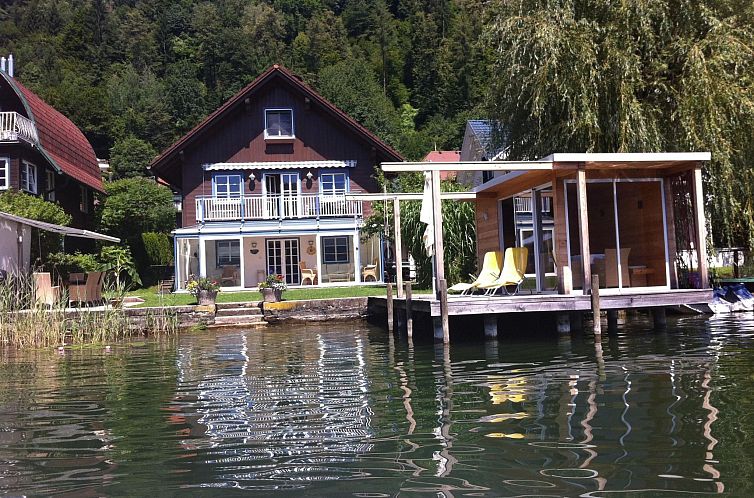 Vakantiehuis am Ossiacher See mit Garten