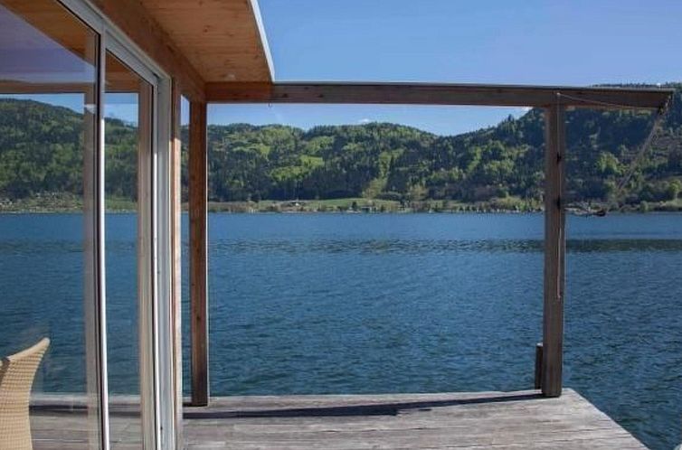 Vakantiehuis am Ossiacher See mit Garten