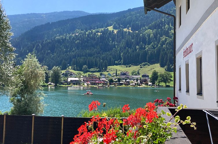 Appartement Wohnung mit Balkon und 2 Schlafzimmer