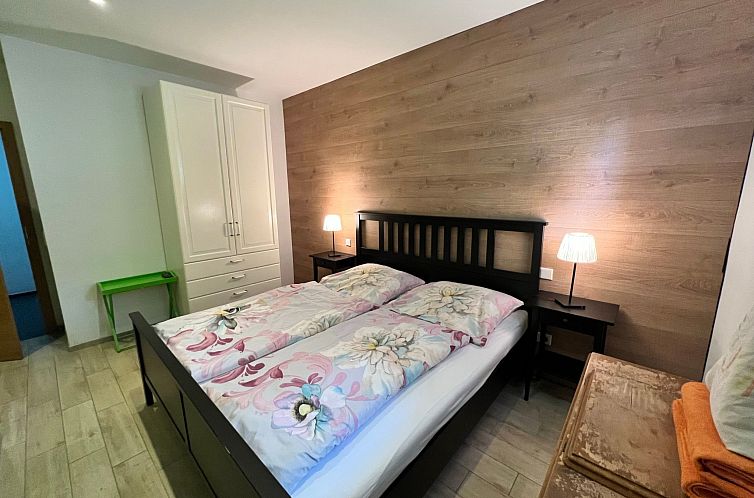 Appartement Appartement mit herrlichem Berg- und Seeblick